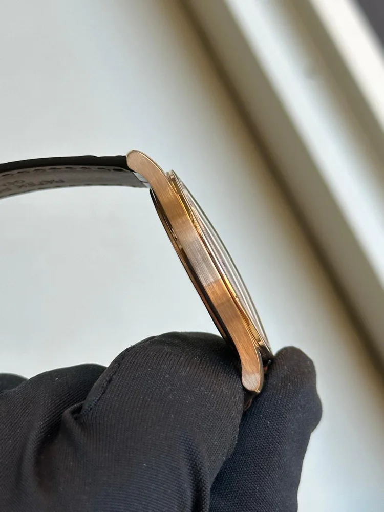 Patek Philippe Calatrava 5196R-001 